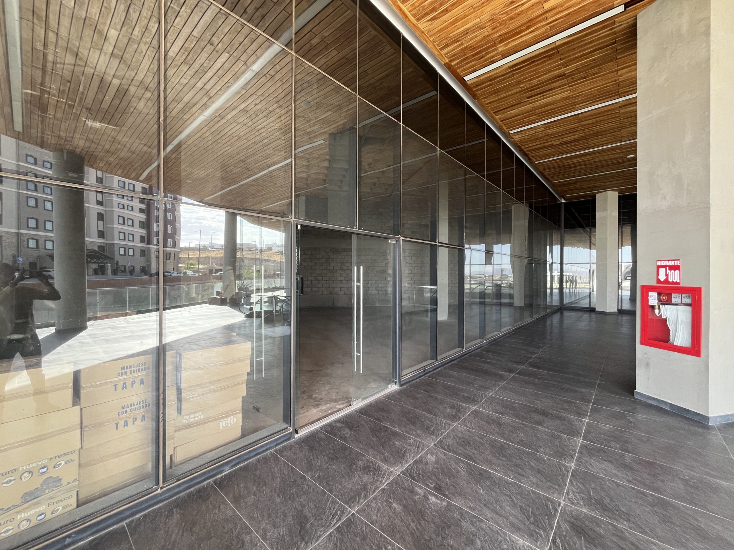 Local en Venta Torre Azenzo 302C