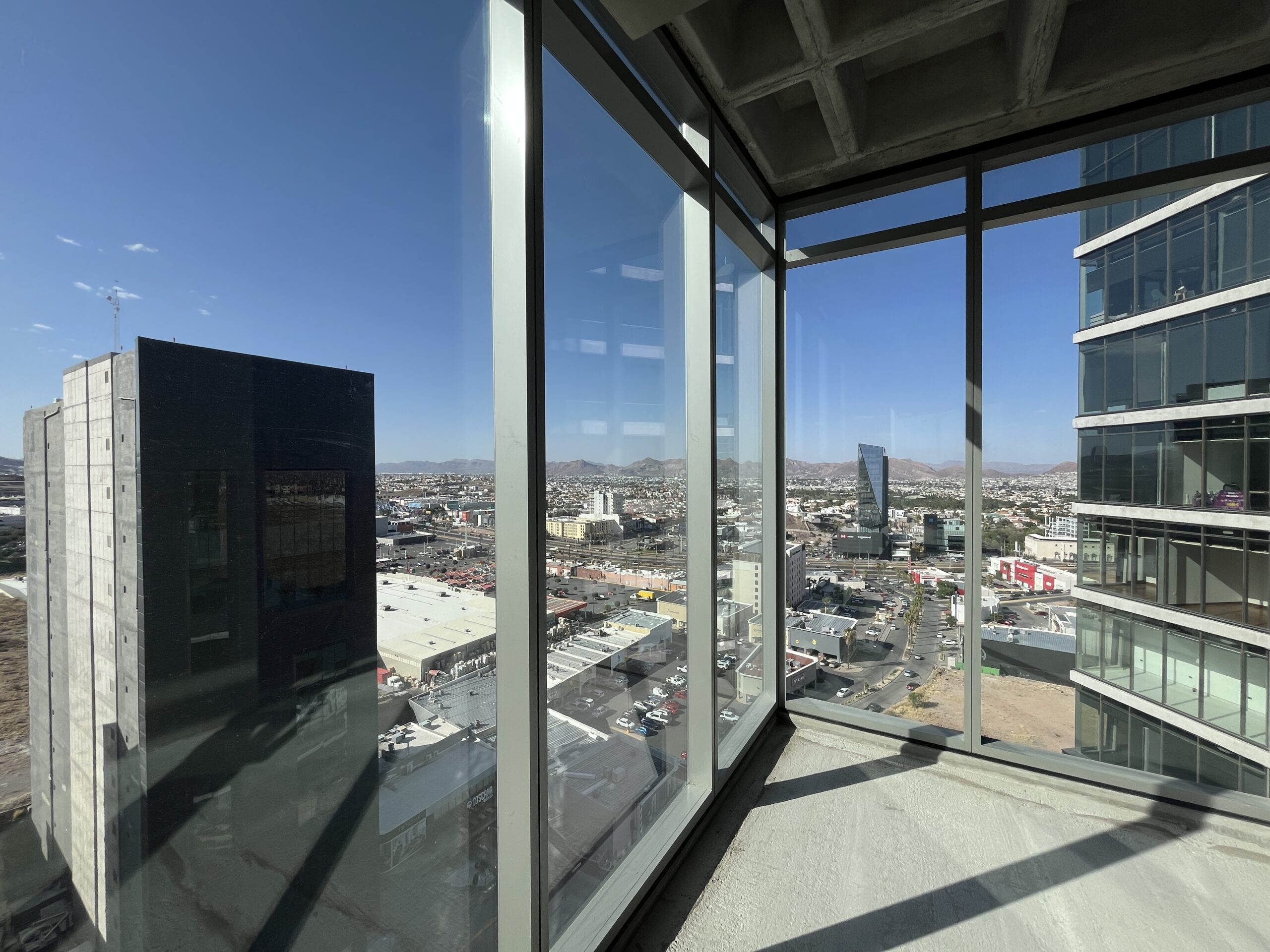 Oficina en Renta Torre A Azenzo